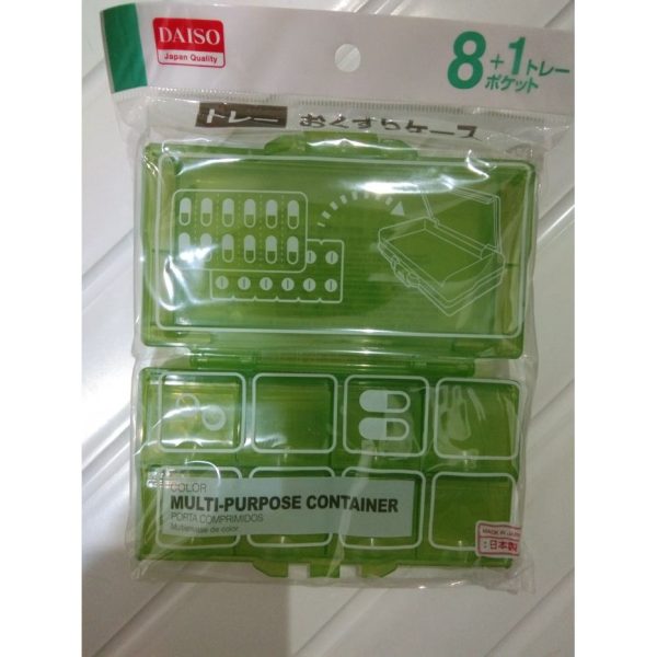 Daiso wadah sekat 8 1 multi purpose container wadah obat capsule