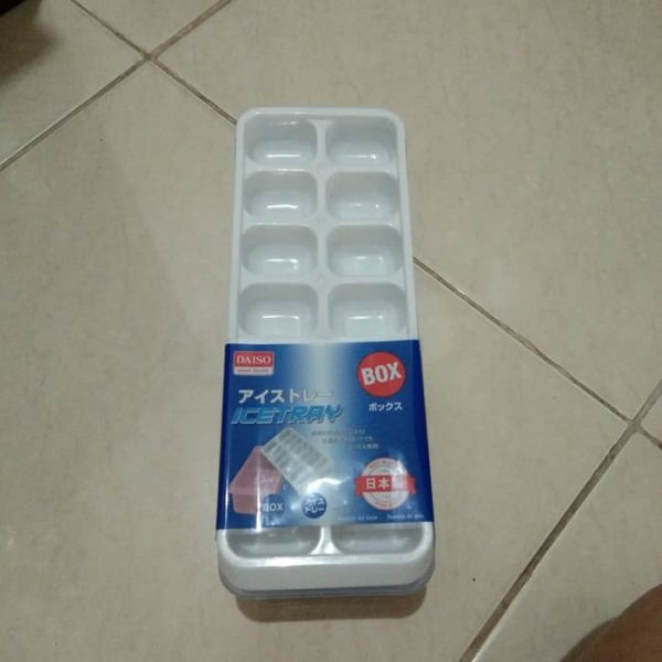 IKEA Ice tray & stocker cetakan es batu plus wadahnya isi 14pc sekat