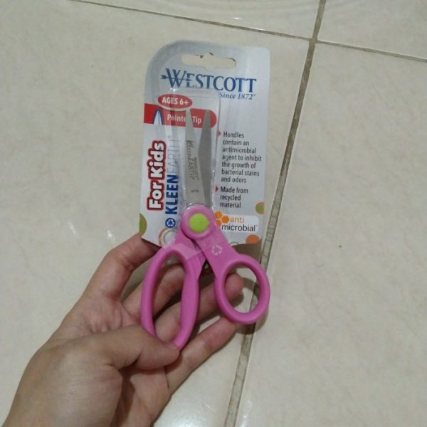 WESTCOTT pointed tip for kids gunting anak2 anti microbial 6 - Merah Muda