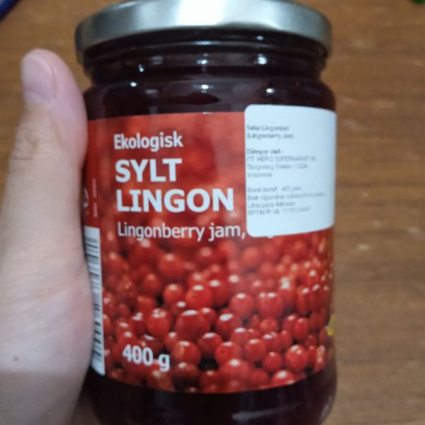 Ikea selai roti tawar lingonberry jam 400 gr exp 09 2023