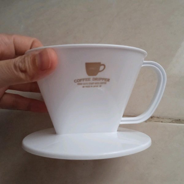 Coffee dripper cangkir pembuat penyaring kopi bahan plastik putih made in japan