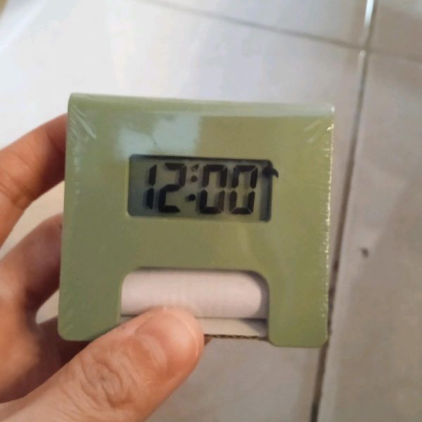 Ikea kupong jam beker jam weker alarm clock size mini kecil hijau murah model digital