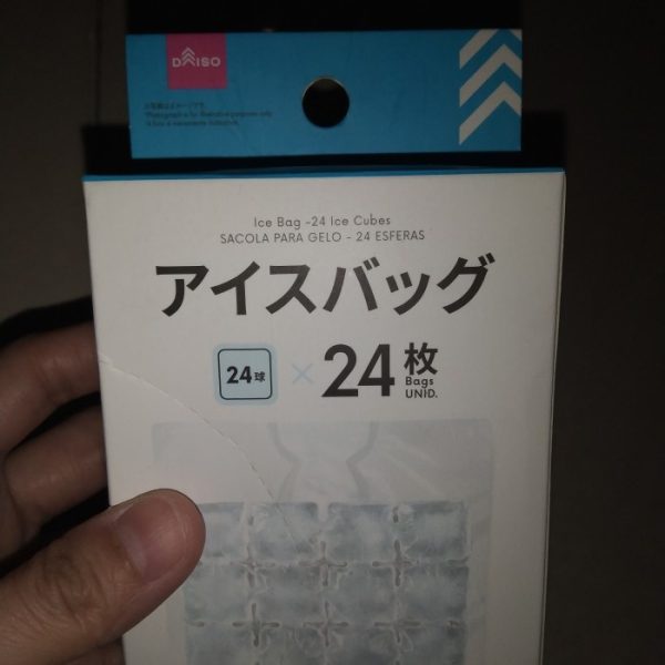 Daiso ice bag kantong plastik cetakan es batu bisa gunting 24 pc japan TC-1282 - Image 2