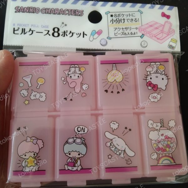 Daiso sanrio pill case box 8 sekat kotak obat tempat obat TC-1261 - Image 2