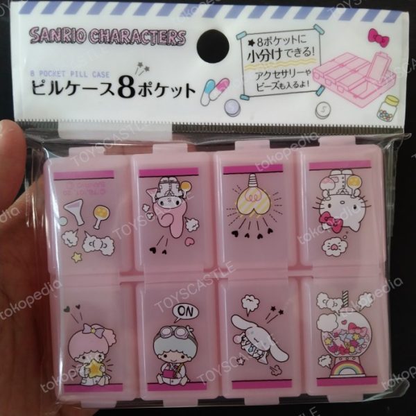 Daiso sanrio pill case box 8 sekat kotak obat tempat obat TC-1261