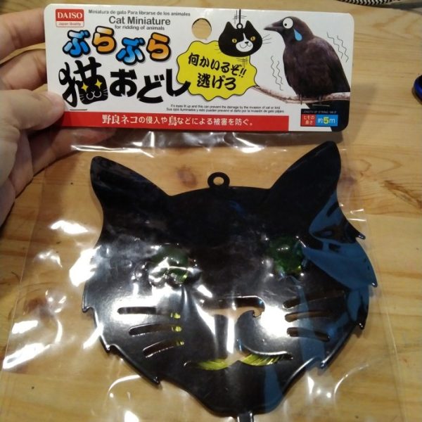 Daiso cat miniature hanging iron penakut kucing dan burung TC-0554