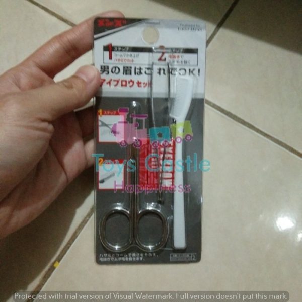 Daiso gunting alis dengan sisir dan capitan eyebrow TC-0547