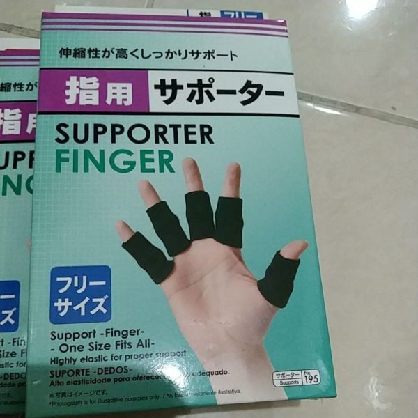 DAISO finger supporter all size pelindung jari tangan saat olahraga TC-0229