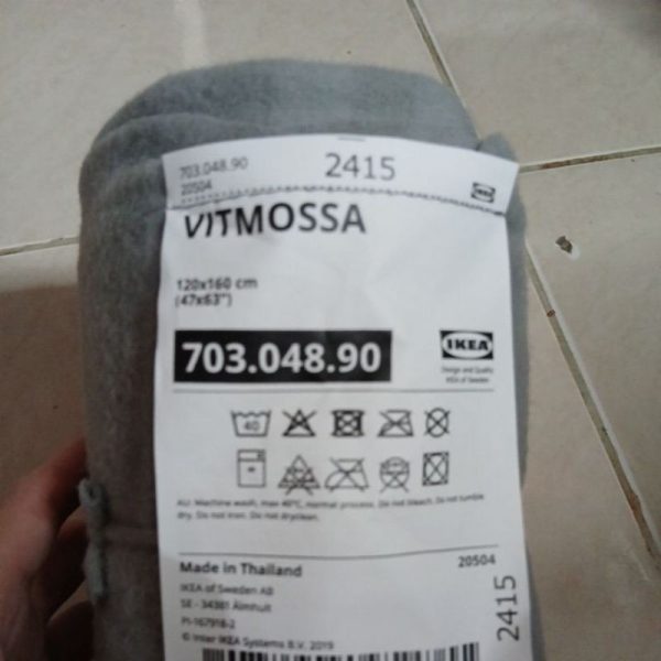 IKEA VITMOSSA selimut kecil penutup sofa 120 x 160 cm abu soft garis garis - Image 2