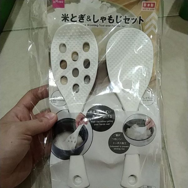 Daiso rice washing and paddle spoon anti lengket sendok nasi beras 2pc TC-0919