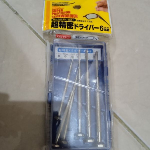 DAISO super precision screwdriver 6pc obeng kamera, lensa kacamata, jam tangan TC-0298