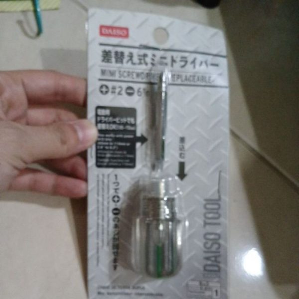 DAISO mini screwdriver replaceable obeng kecil mini bolak balik TC-0033