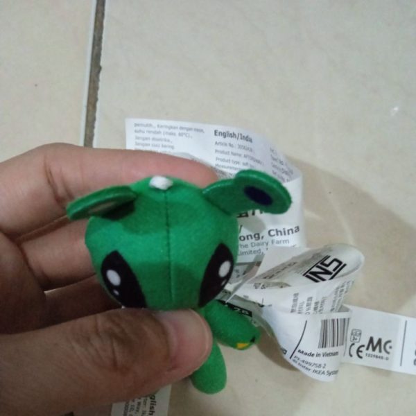 IKEA Boneka alien mini bisa jadi gantungan tas/kunci mini alien doll TC-1092 - Image 3