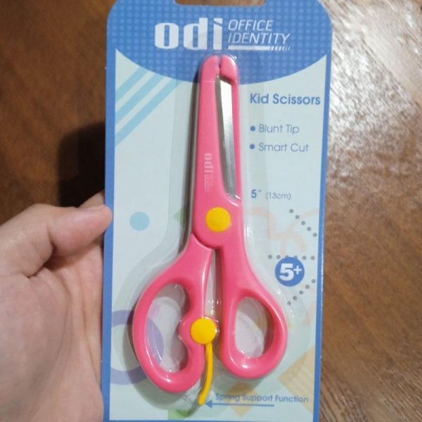 ODI Gunting kecil sekolah anak 5 inch kid scissors dengan pengaman jepit TC-1192