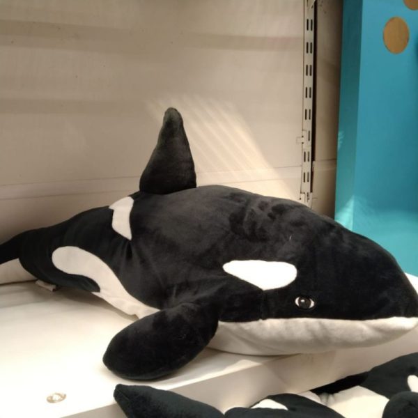 IKEA BLAVINGAD boneka paus orca hitam putih 60 cm TC-0763