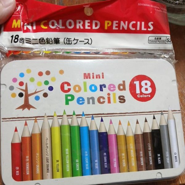 DAISO mini colored pencils with box pemsil warna saku 18pc