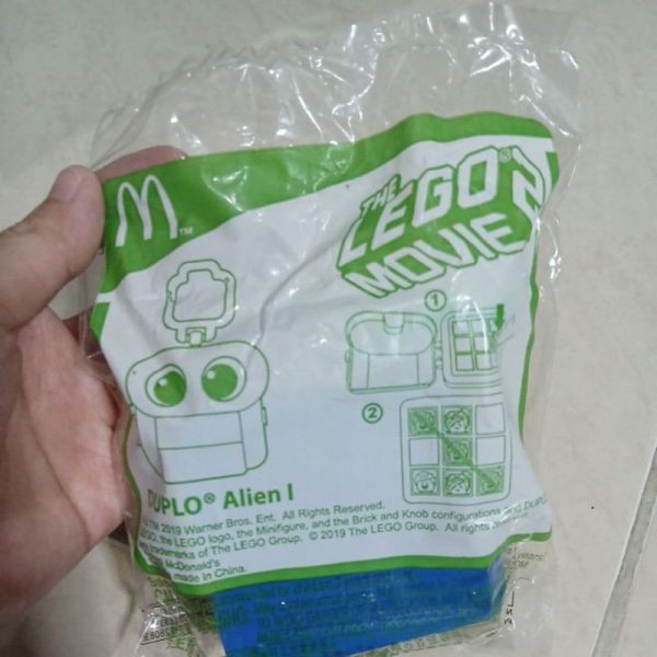 Mainan McD happy meal duplo alien I lego movie 2 - Image 2