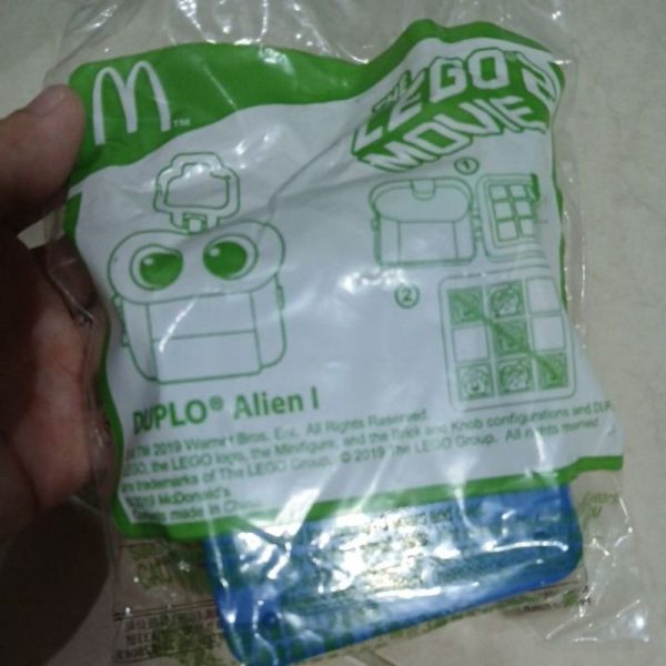 Mainan McD happy meal duplo alien I lego movie 2 - Image 3