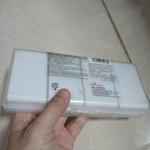 DAISO kotak dengan sisipan bisa dilepas case and case organizer aksesoris - Image 3